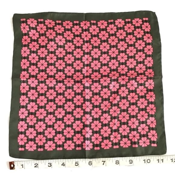 Kate Spade Spade Flower Scarf Handkerchief Bag Tie Twirly 100% Silk - Picture 3 of 6
